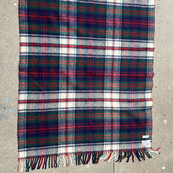 Vintage Carldyke Plaid Wool Fringed Blanket, Thow, Lap Blanket Baby Blanket - Picture 4 of 7